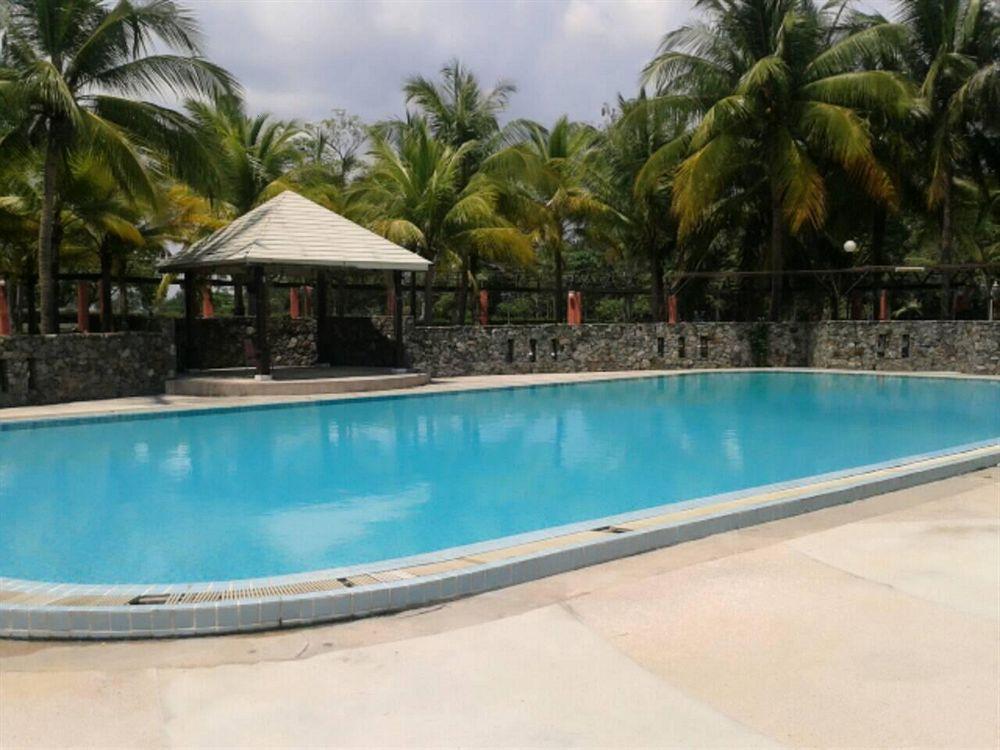 Pattaya Country Club & Resort Ban Pong  Exterior photo