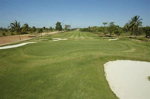 Pattaya Country Club & Resort Ban Pong  Exterior photo